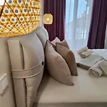 Апартамент Raya Обзор